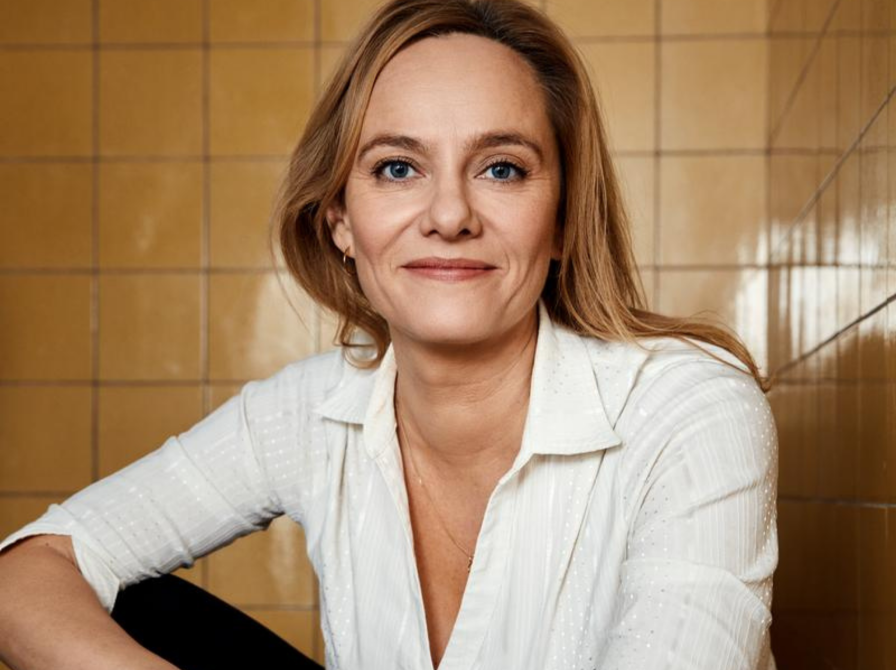 Forfatterportræt af Maren Uthaug.